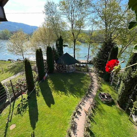 Apartman Kapetana luka Ljubovija Luaran gambar