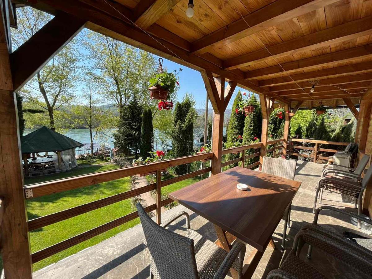 Apartman Kapetana luka Ljubovija Luaran gambar
